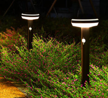 Nowoczesna minimalistyczna lampa trawnikowa zasilana energią słoneczną 1200 mah na zewnątrz
