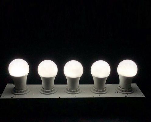 KTV AC 240V 6500K 20W PODSTAWA E27 WEWNĘTRZNE ŻARÓWKI LED