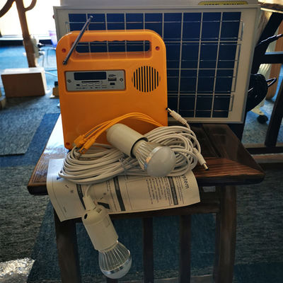 Generator o wysokim standardzie do użytku domowego z radiem z żarówką może ładować telefon komórkowy